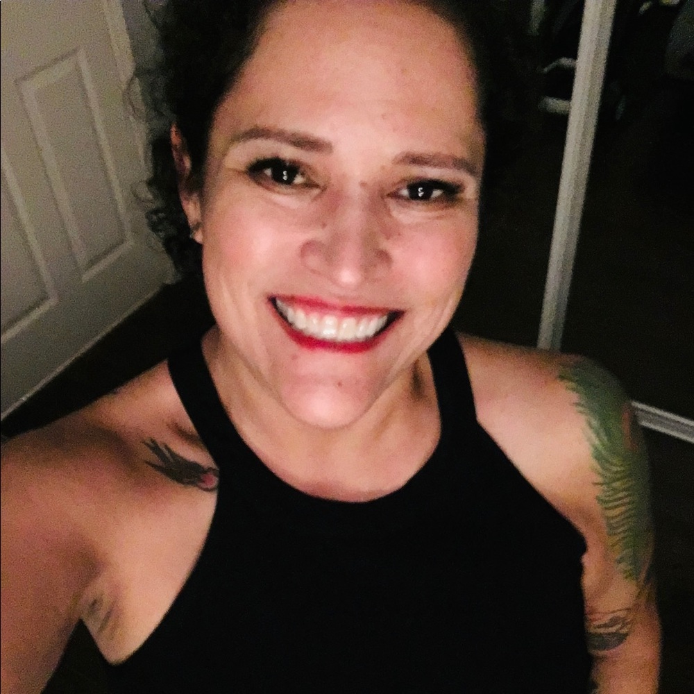 Meet your Posher, Monica